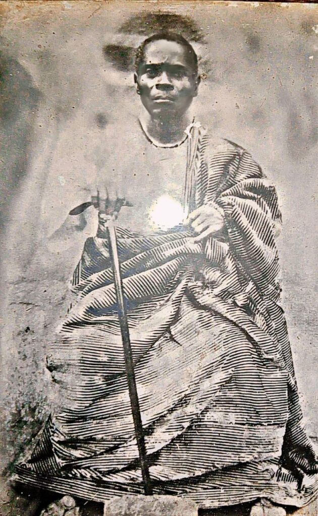 Photographie de notre ancêtre HOUENOU Sossou, géniteur de nos grands-pères Aguidi, Hessa, et Affanou.